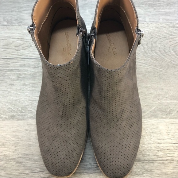 ‼️$5 SALE‼️ UNIVERSAL THREAD Marlis Boots - Picture 5 of 10